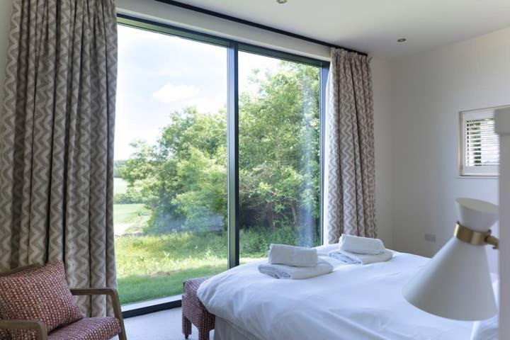 Villa Crucis Park Estate à Cirencester Extérieur photo