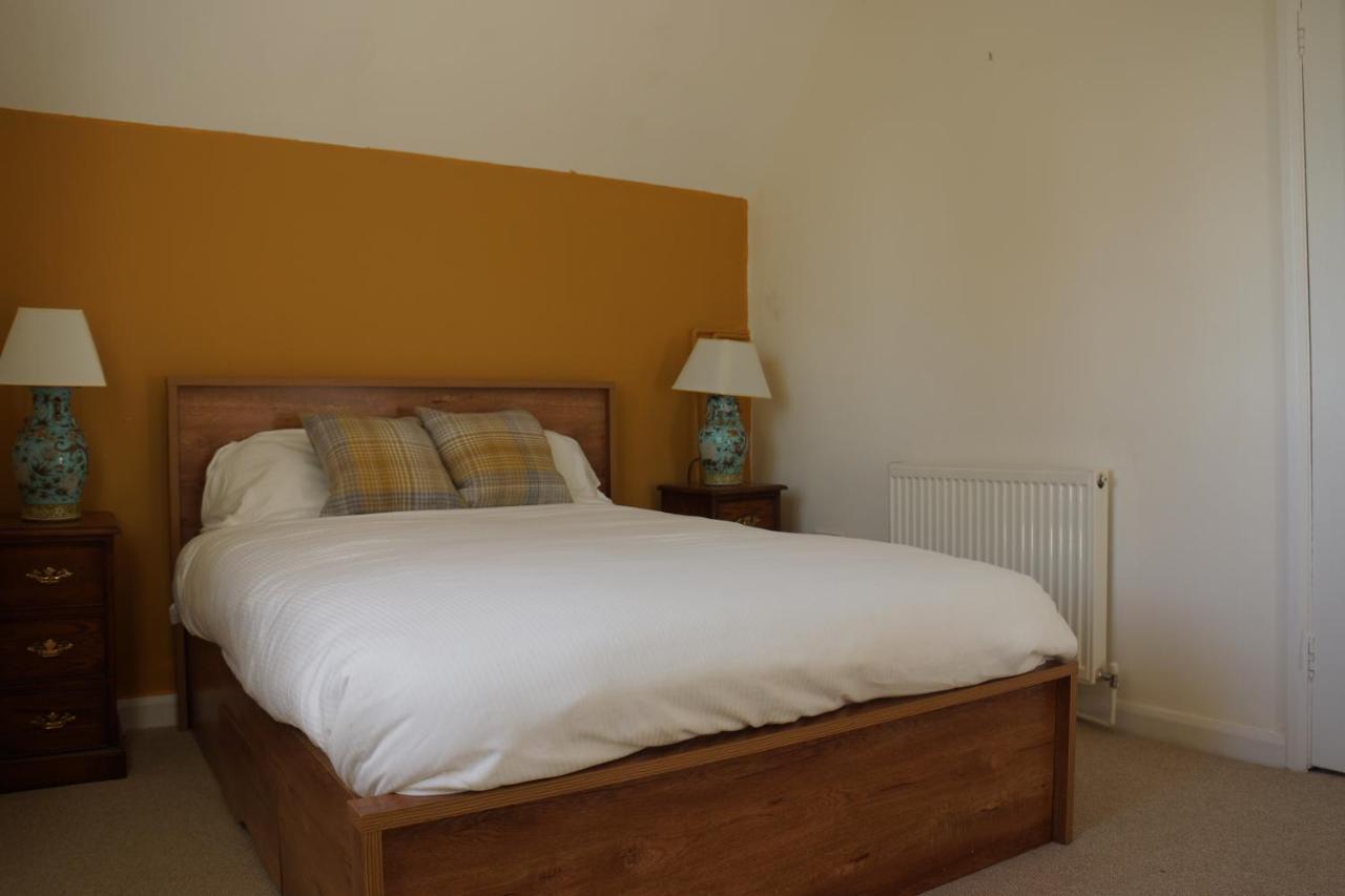 Villa Crucis Park Estate à Cirencester Extérieur photo